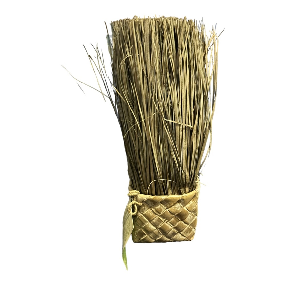 Set of 3 wicker and natural grass decor